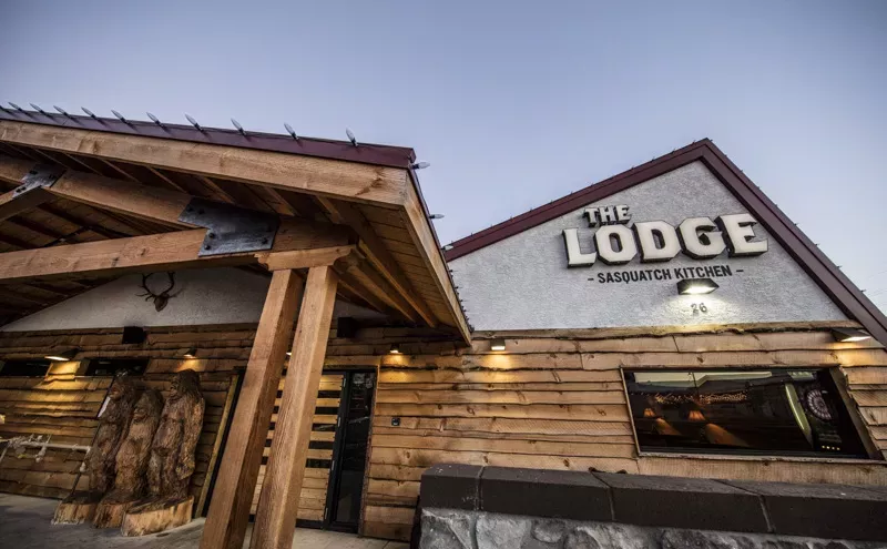 Image: 10 Best Sports Bars for Food and Drink in Metro Phoenix