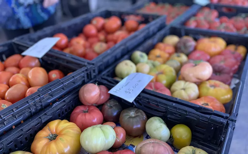 Image: 21 Valley Farmers' Markets Open Now