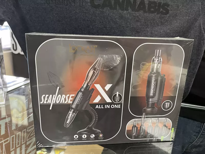 Image: SeaHorse X transforms into multiple cannabis devices: a cartridge device, a nectar collector, a vape machine, and a rig.