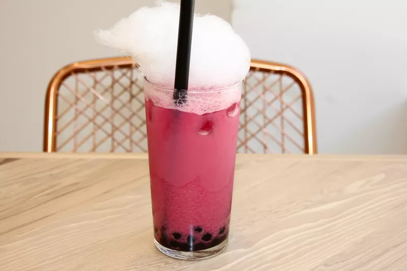 Image: "The Ruze" topped with cotton candy at Ruže Cake House.
