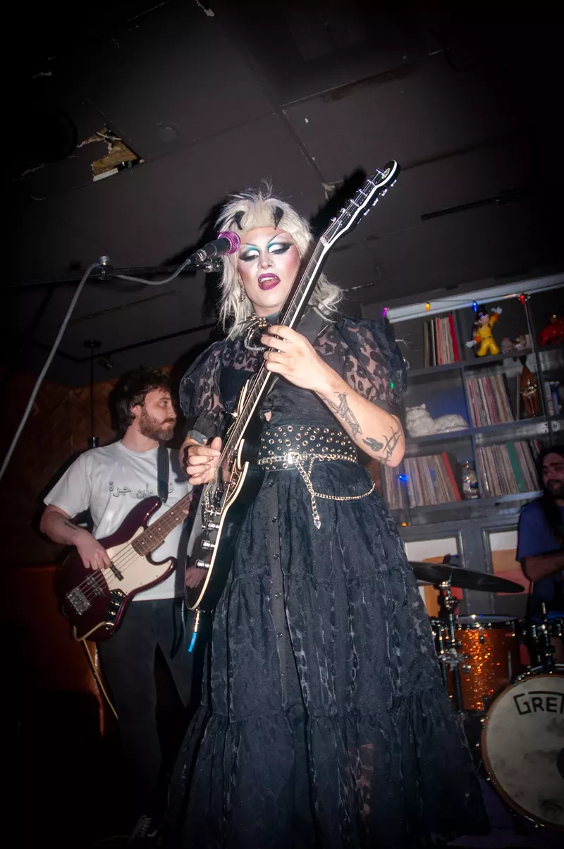 Image: Astrud Aurelia at Linger Longer Lounge on August 19, 2025.