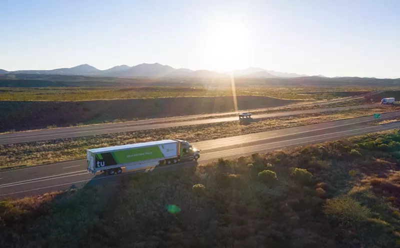 Image: Autonomous Vehicles to Take Mail Between Phoenix, Dallas