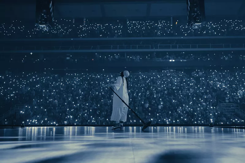 Image: Billie Eilish in concert