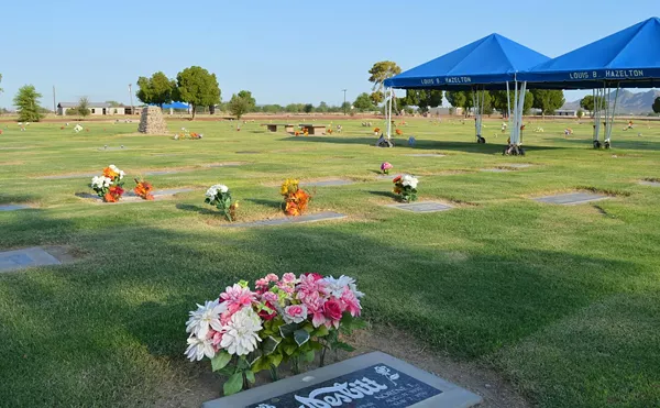 Image: Woman says Buckeye cemetery buried another body in her grave site