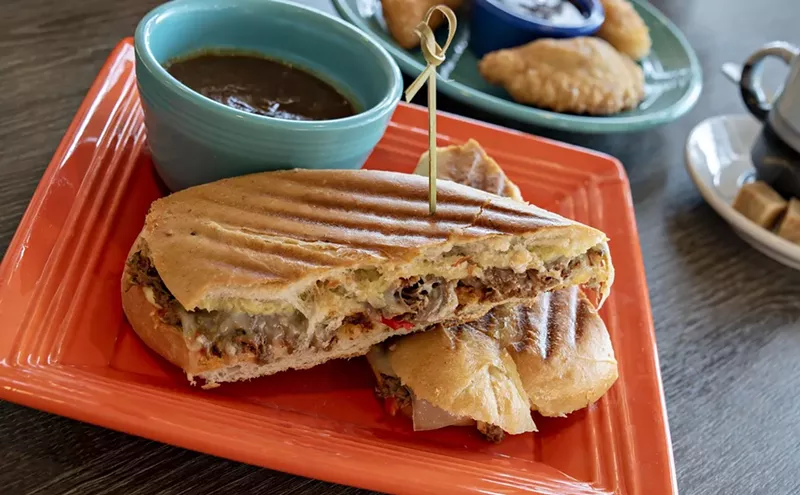 Image: Cafe Review: The Elusive Joys of Cuban Food