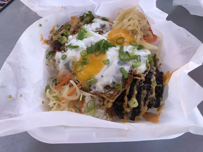Image: Longsilog plate at Deez Buns.