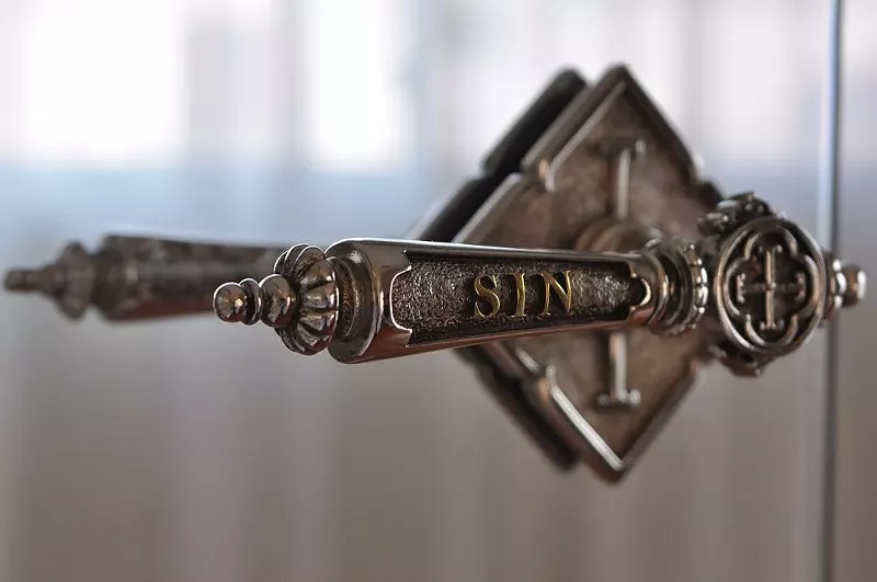 Image: Trina McKillen, Bless Me Child For I Have Sinned (detail), 2010-2018, glass, marble, wood, nails, metal, nickel-plated composite, linen, plexiglass, 102 x 94 x 58 inches.