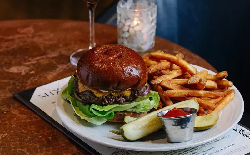 Image: Celebrate dad this weekend with 10 Father’s Day dining deals in Phoenix