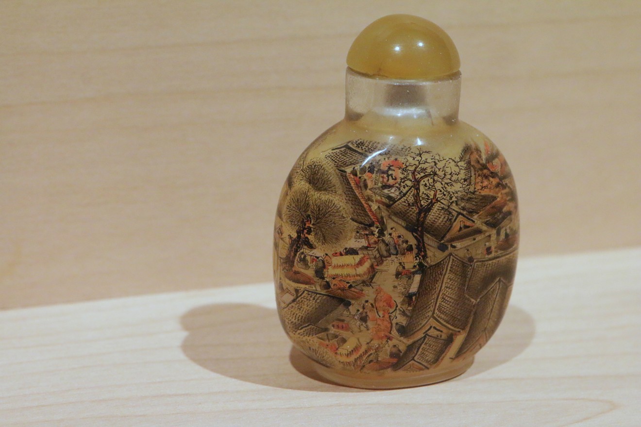 A glass bottle used for sniffing tobacco in China.