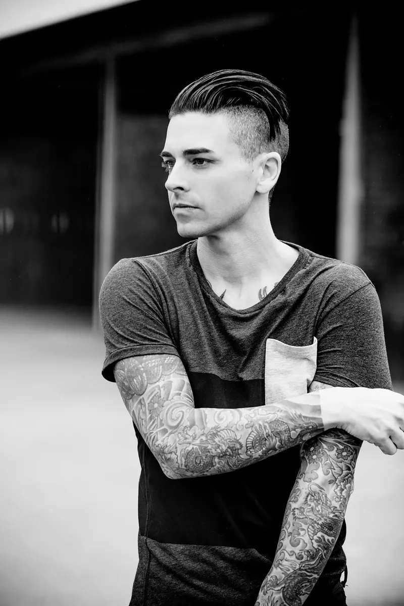 Image: Chris Carrabba of Dashboard Confessional embraces his role in the Emo genre.