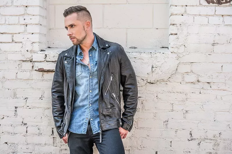 Image: Former American Idol contestant David Hernandez grew up in Glendale.