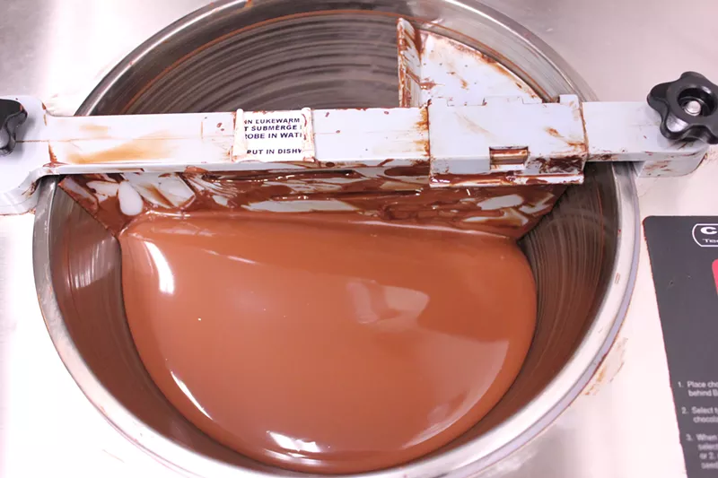 Image: Tempering at DNA Chocolate