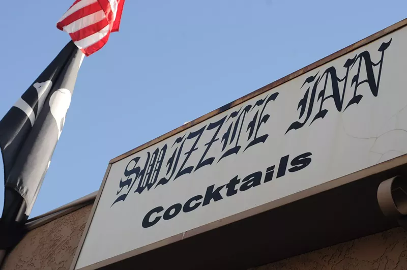 Image: Governor Doug Ducey ordered all bars to close by 8 p.m. today, until at least July 27.