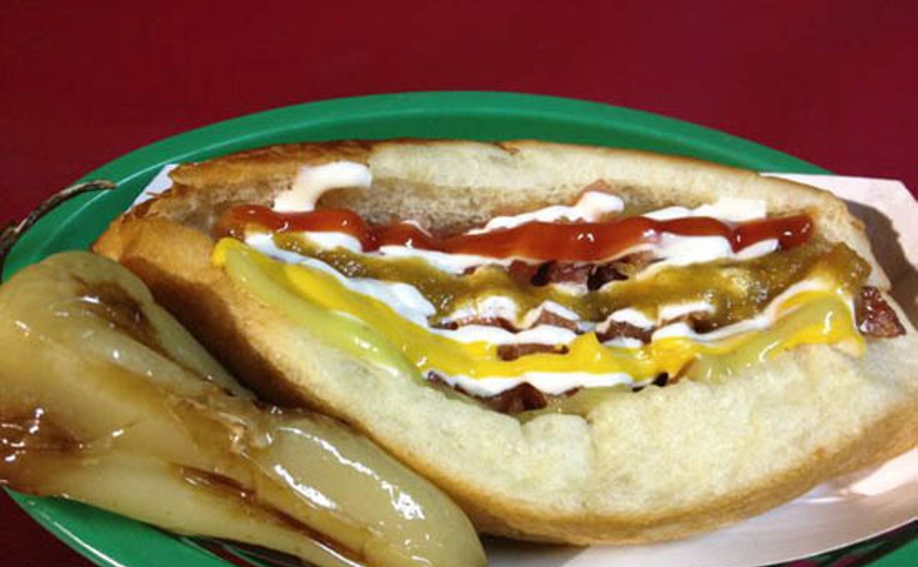 El Exquisito Hot Dog