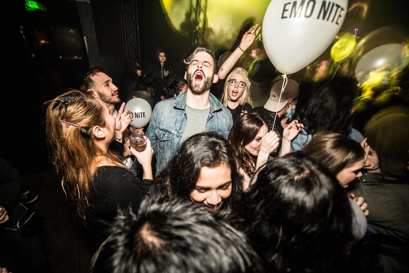 Emo fans show up by the hundreds to sing their hearts out at Emo Nite LA.