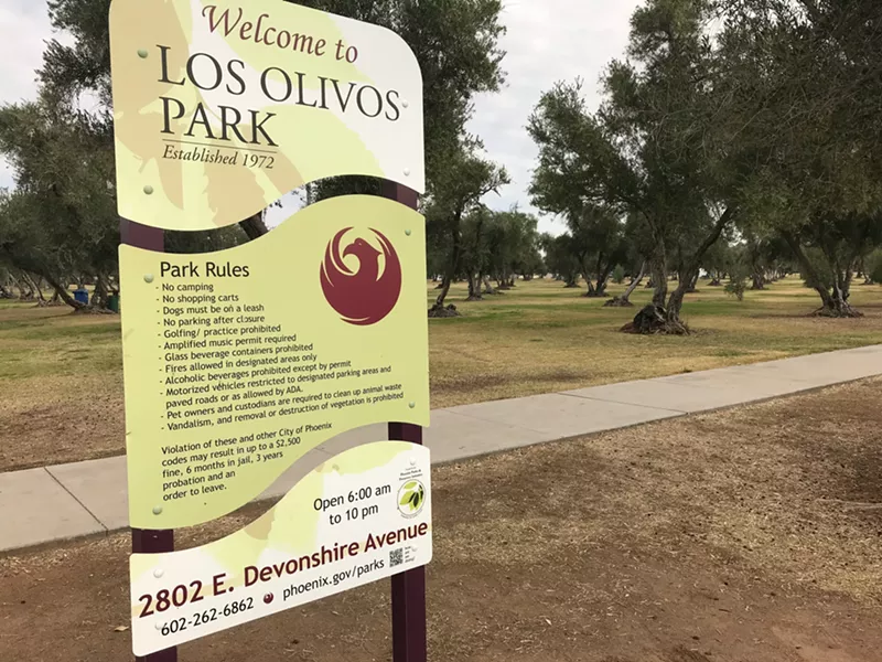 Image: Welcome sign at Los Olivos Park in Phoenix.