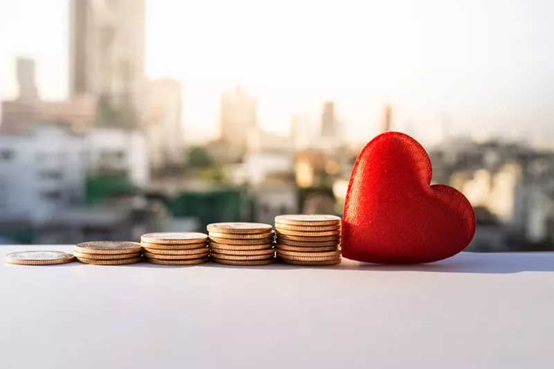 Image: A recent study sheds some light on how financials impact relationships.