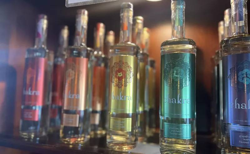 Image: From Kansas corn to Carefree bottles: Inside the rise of a desert distillery