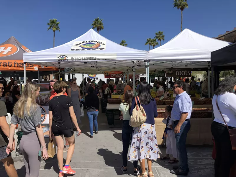Image: A crowd of produce-seekers at the Old Town Farmers' Market on a recent Saturday.