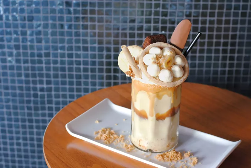 Image: A banana cream pie version of the Show Stopper.