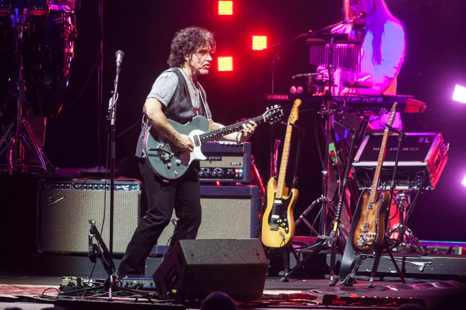 Hall & Oates Bring '80s Nostalgia to AkChin Pavilion Phoenix