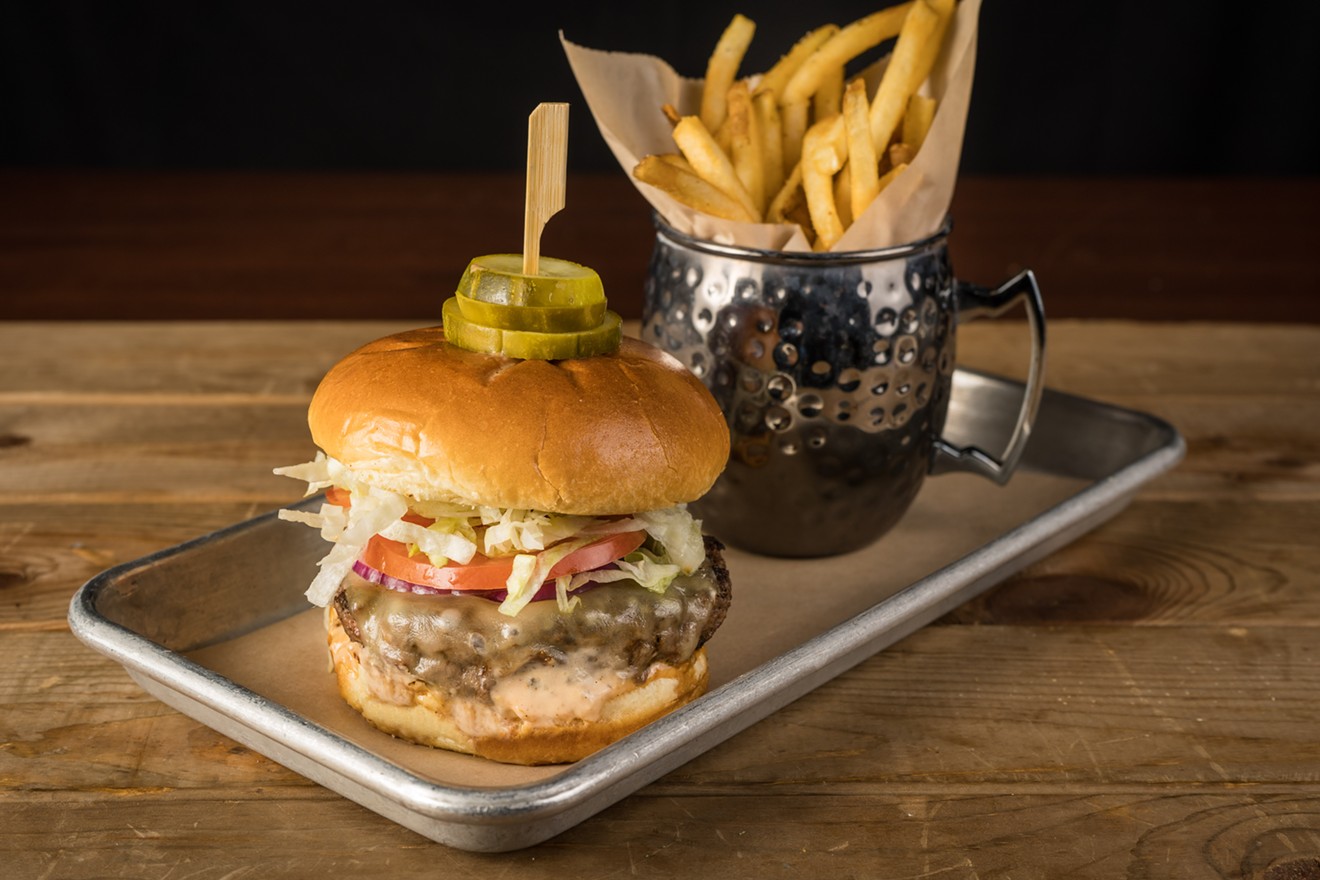 This Veterans Day, restaurants around the Valley, including Bar Louie, are treating current and former military personnel to dining deals and freebies.