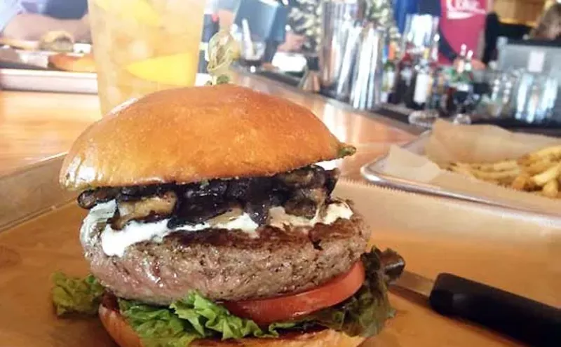 Image: Hopdoddy Burger Bar