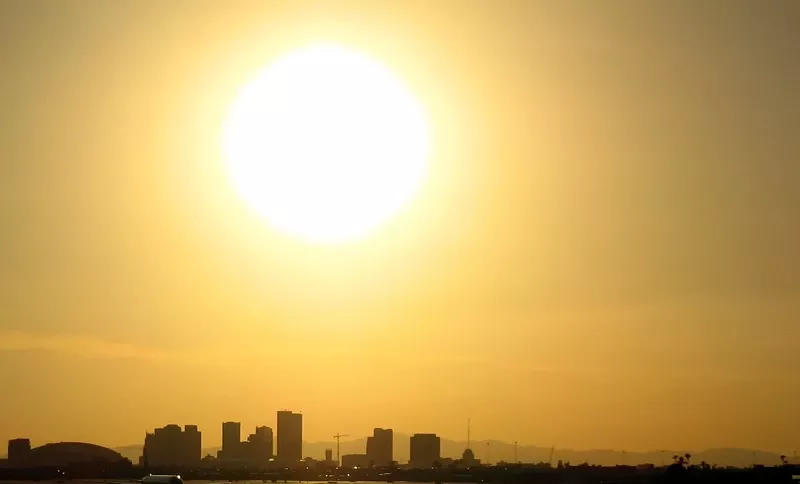Image: A sun in the sky