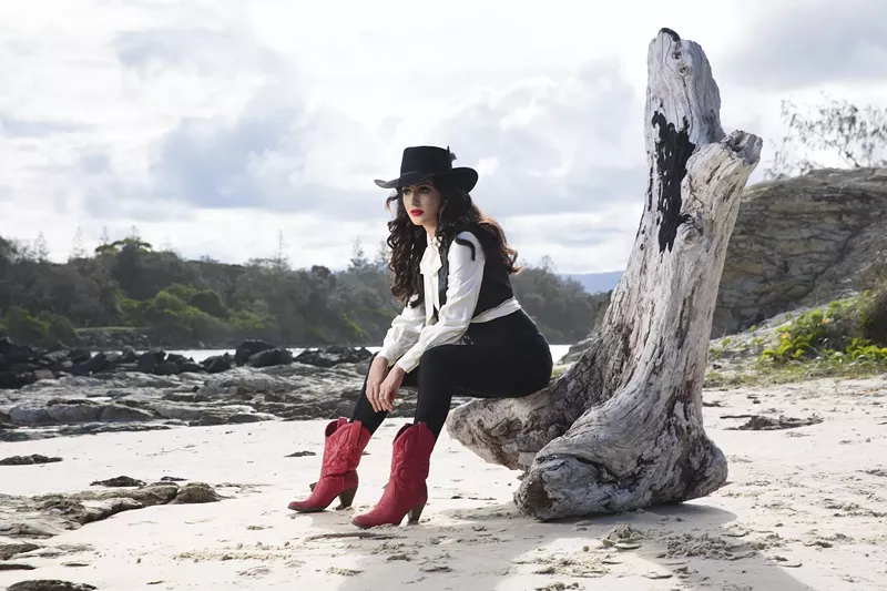 Image: Lindi Ortega and her red boots are back.