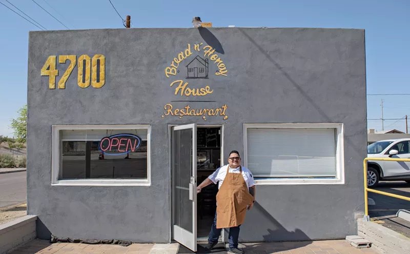 Image: How Phoenix's Already Small Restaurants and Bars Are Handling Reduced Capacity