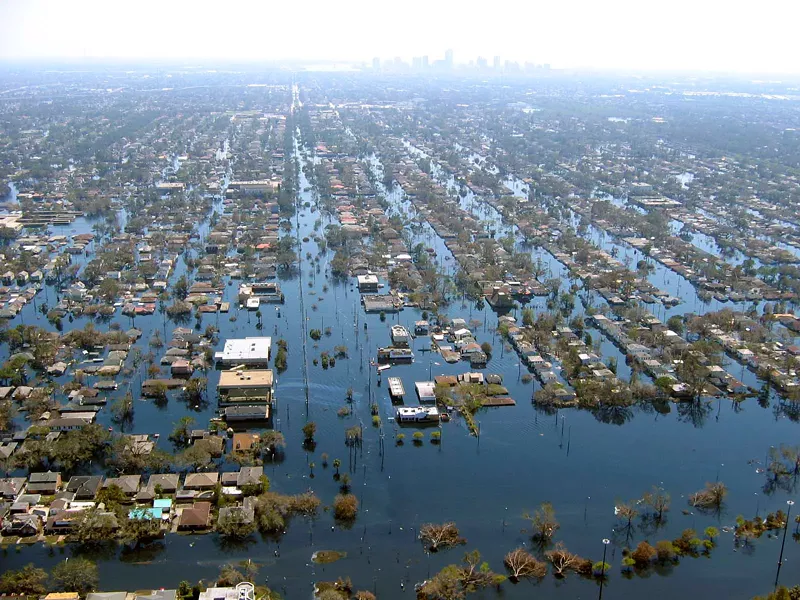 Image: As coastal areas become flooded by 2100, Phoenix could experience an economic boost.