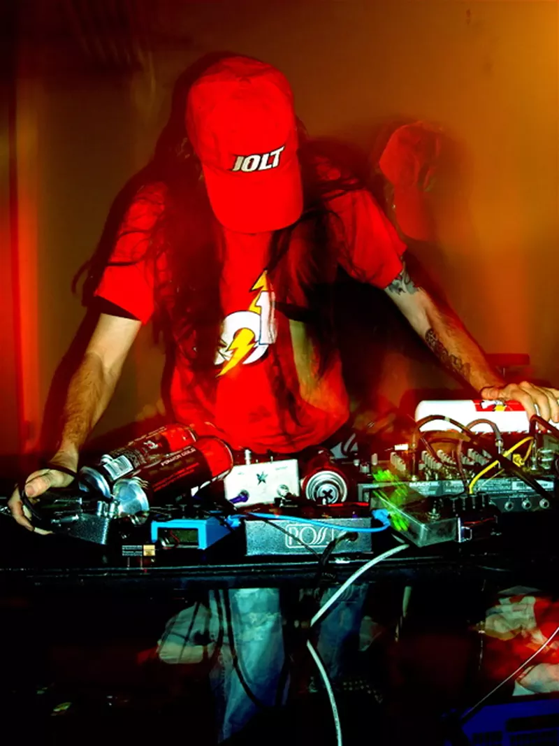 Image: Noise artist Jolthrower.