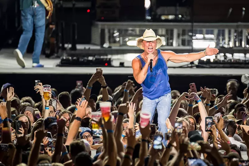 Image: Kenny Chesney sang to a crowd of 48,424 at Chase Field in 2018.