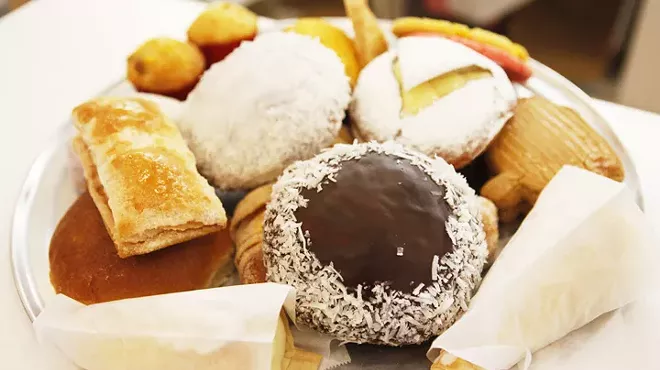 Image: La Purisima Pasteleria