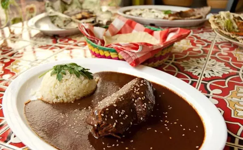 Image: Las 15 Salsas Restaurant Oaxaqueno