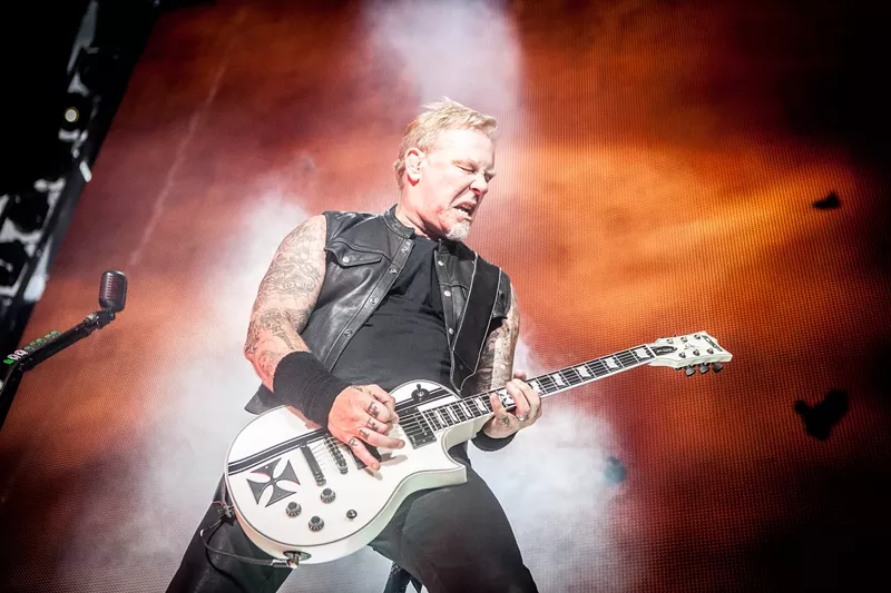 Image: Metallica's James Hetfield performing at University of Phoenix Stadium on August 4.