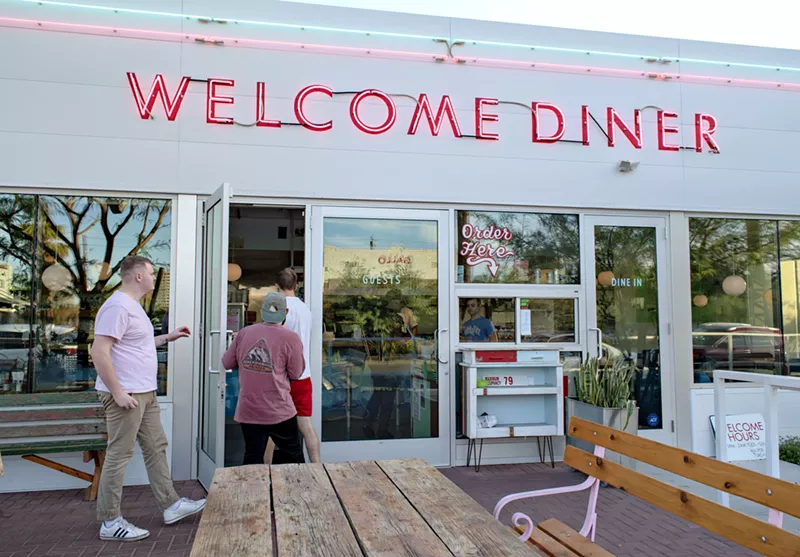 Image: 4.jpg, Exterior of the Welcome Diner