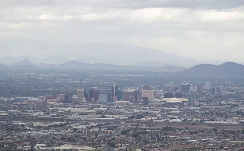 Image: A study ranked the dirtiest U.S. cities, and Phoenix needs a bath
