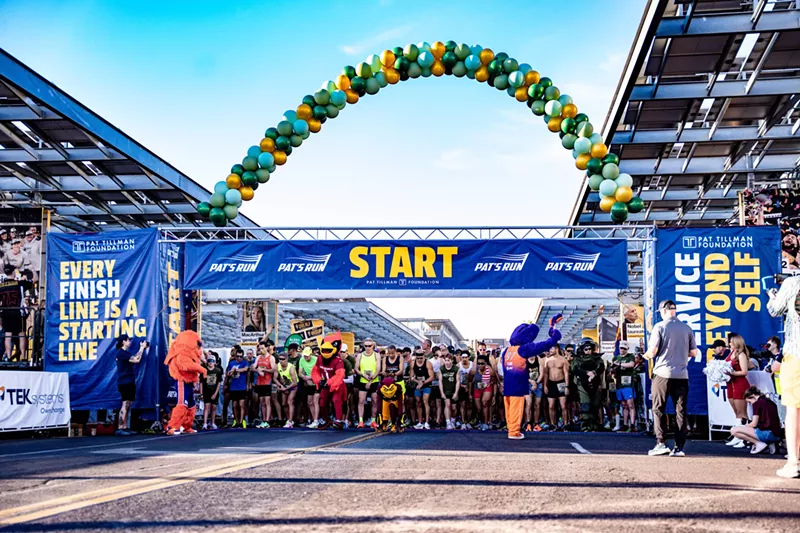 Image: Runners at the beginning of a race.