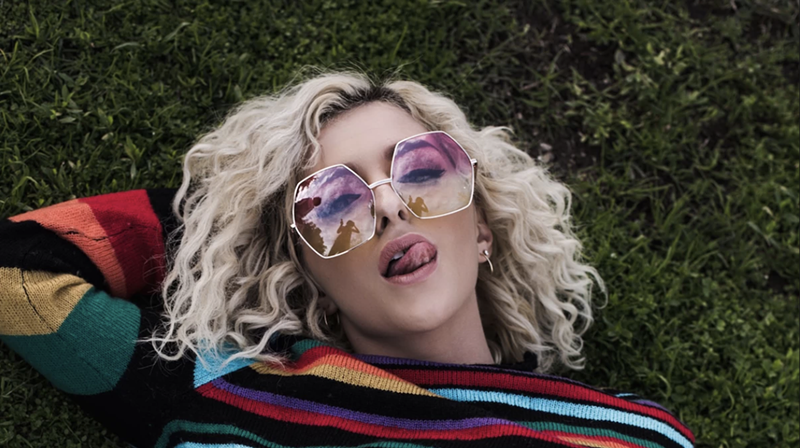 Image: NJOMZA, co-writer of "7 Rings" and "thank u, next", plays the Rebel Lounge