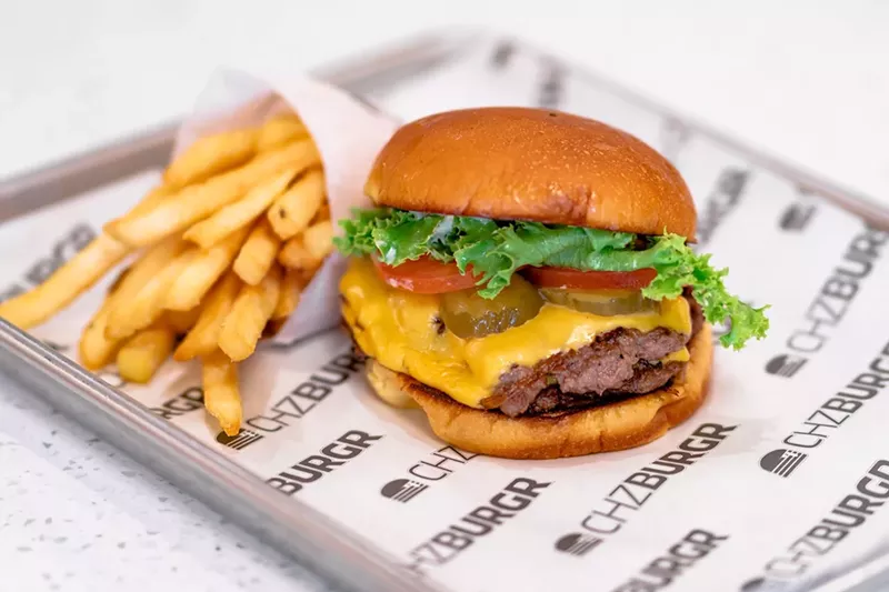 Image: Chzburgr in Glendale has shuttered.