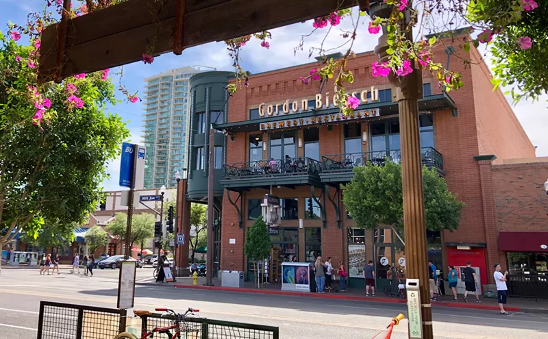 Image: Now Closed: Gordon Biersch Tempe and Scottsdale’s Pig &amp; Pickle