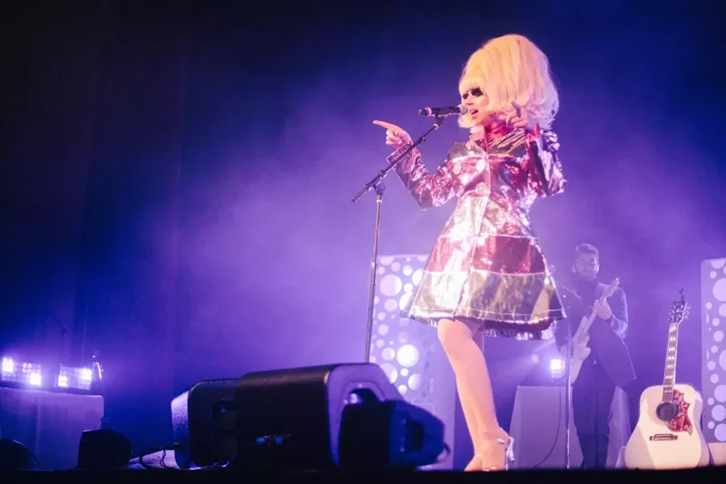 Image: Is there anything Trixie Mattel can't do?