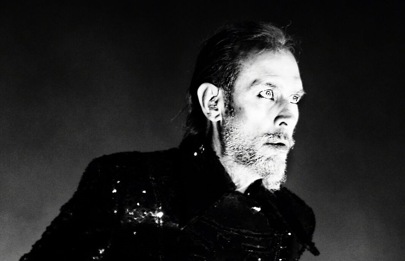 Image: Peter Murphy stares into the abyss.