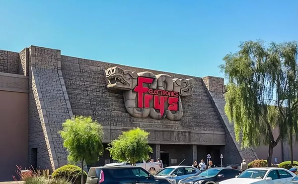 Image: Phoenix Fry’s Electronics store’s fixtures are up for auction
