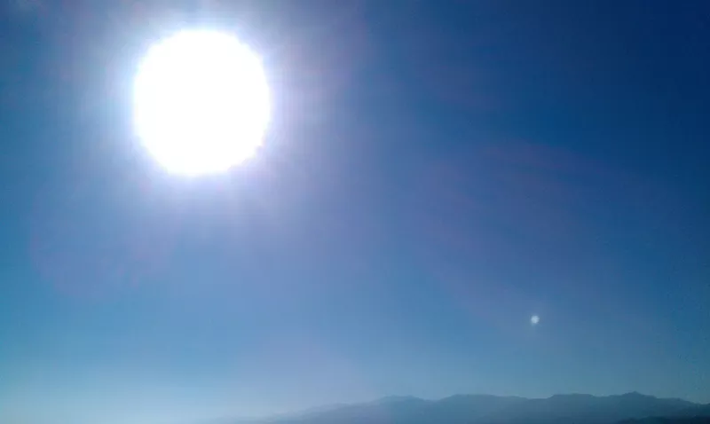 Image: A moratorium on shutting off electricity in the Phoenix area remains in effect as weather officials issue a new extreme heat warning.