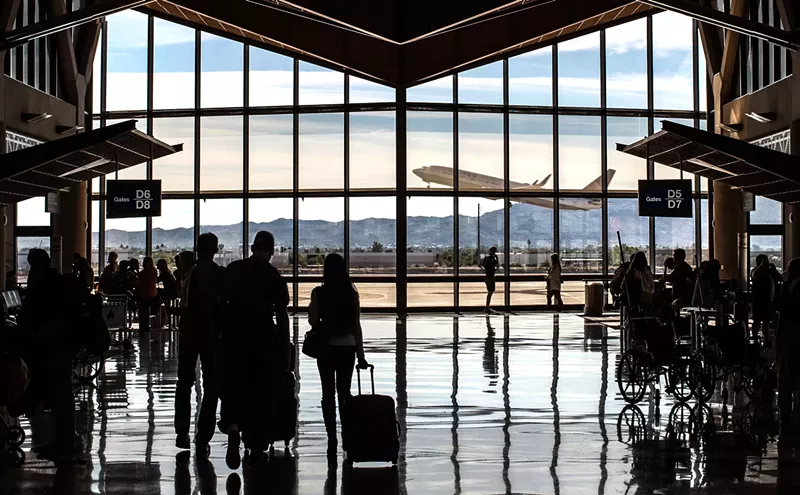 Image: Phoenix is Suing U.S. Customs in a Strategy to Win an Airport-Arrest Lawsuit