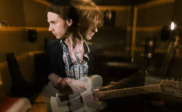 Image: Phoenix therapist and musician combines skills to help adjust thought patterns