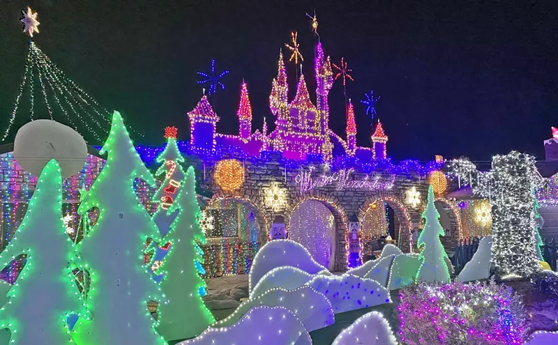 Image: Phoenix's best Christmas lights and holiday displays in 2024