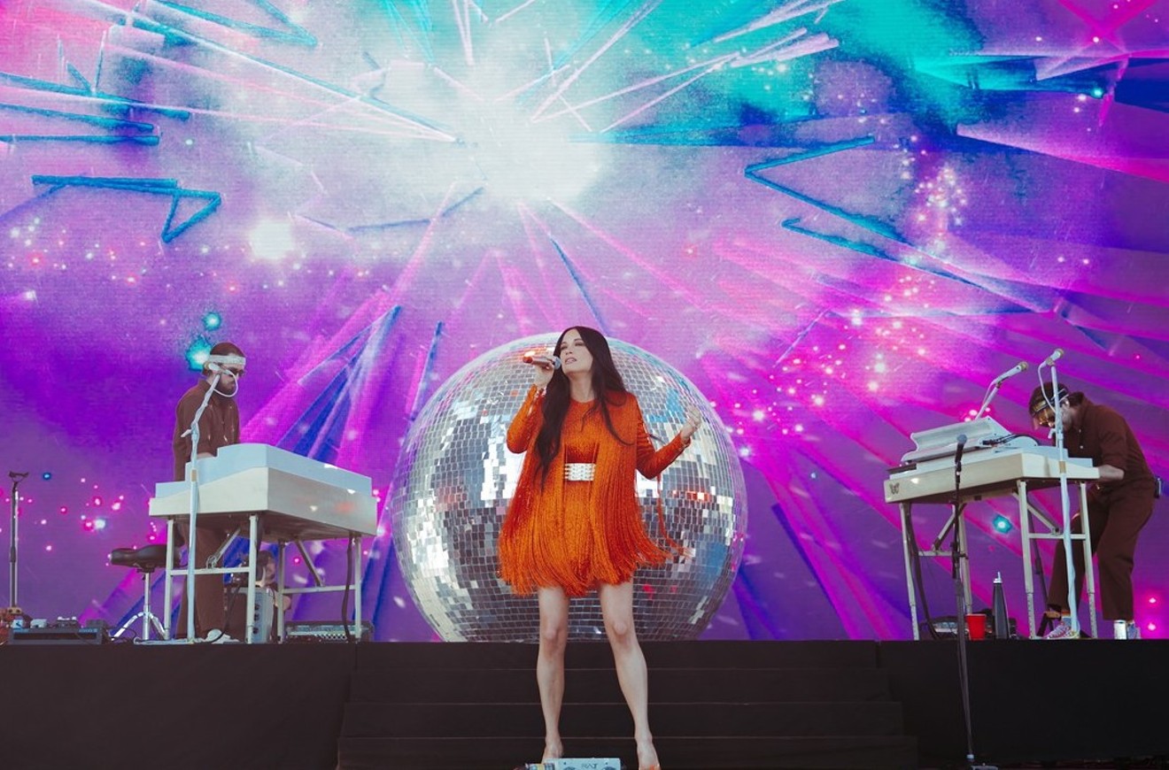 Kacey Musgraves goes full Space Cowboy on Day 1 of Coachella 2019.